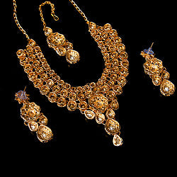 インドアクセサリー3点セット〔ネックレス、ピアス、ティッカ〕　パーティーや結婚式などへ - サブ5