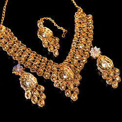 インドアクセサリー3点セット〔ネックレス、ピアス、ティッカ〕　パーティーや結婚式などへ - サブ5