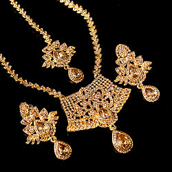 インドアクセサリー3点セット〔ネックレス、ピアス、ティッカ〕　パーティーや結婚式などへ - サブ2