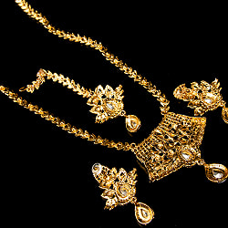 インドアクセサリー3点セット〔ネックレス、ピアス、ティッカ〕　パーティーや結婚式などへ - サブ5