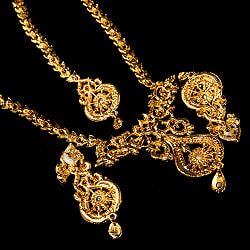 インドアクセサリー3点セット〔ネックレス、ピアス、ティッカ〕　パーティーや結婚式などへ - サブ5