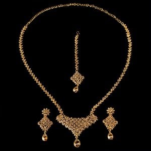 インドアクセサリー3点セット〔ネックレス、ピアス、ティッカ〕　パーティーや結婚式などへ(ID-NECKSET-538)