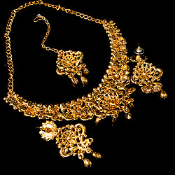 インドアクセサリー3点セット〔ネックレス、ピアス、ティッカ〕　パーティーや結婚式などへ - サブ5