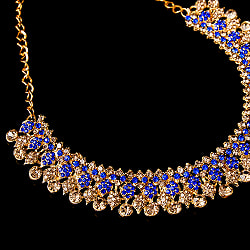 インドアクセサリー3点セット〔ネックレス、ピアス、ティッカ〕　パーティーや結婚式などへ - サブ4