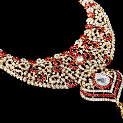 インドアクセサリー3点セット〔ネックレス、ピアス、ティッカ〕　パーティーや結婚式などへ - サブ4