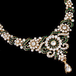 インドアクセサリー3点セット〔ネックレス、ピアス、ティッカ〕　パーティーや結婚式などへ - サブ4