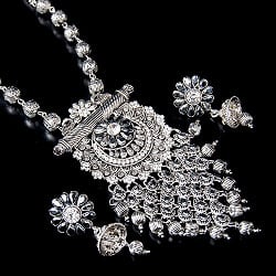 ラバリ族デザイン　トライバル・シルバーメタル　ネックレス＆ピアスセット - サブ2