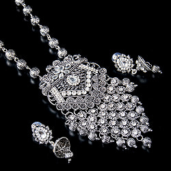 ラバリ族デザイン　トライバル・シルバーメタル　ネックレス＆ピアスセット - サブ2