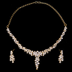 シンプルラインストーンのネックレス＆ピアスセット　パーティーや結婚式などへ　アクセサリーセット - サブ2