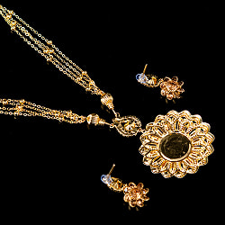 インドアクセサリー2点セット〔ネックレス、ピアス〕　パーティーや結婚式などへ - サブ5