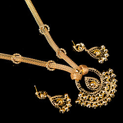 インドアクセサリー2点セット〔ネックレス、ピアス〕　パーティーや結婚式などへ - サブ5