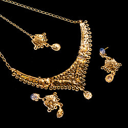 インドアクセサリー3点セット〔ネックレス、ピアス、ティッカ〕　パーティーや結婚式などへ - サブ5