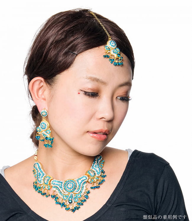 インドアクセサリー3点セット〔ネックレス、ピアス、ティッカ〕 パーティーや結婚式などへ 10 - 別のモデルさんによる、類似品の着用例です。