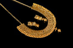 ゴールド・ドクラデザイン　ネックレス＆ピアスセット　インド伝統アクセサリー - サブ5