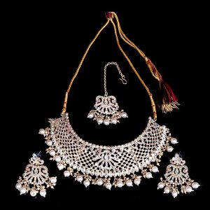 インドアクセサリー3点セット〔ネックレス、ピアス、ティッカ〕　パーティーや結婚式などへ(ID-NECKSET-602)