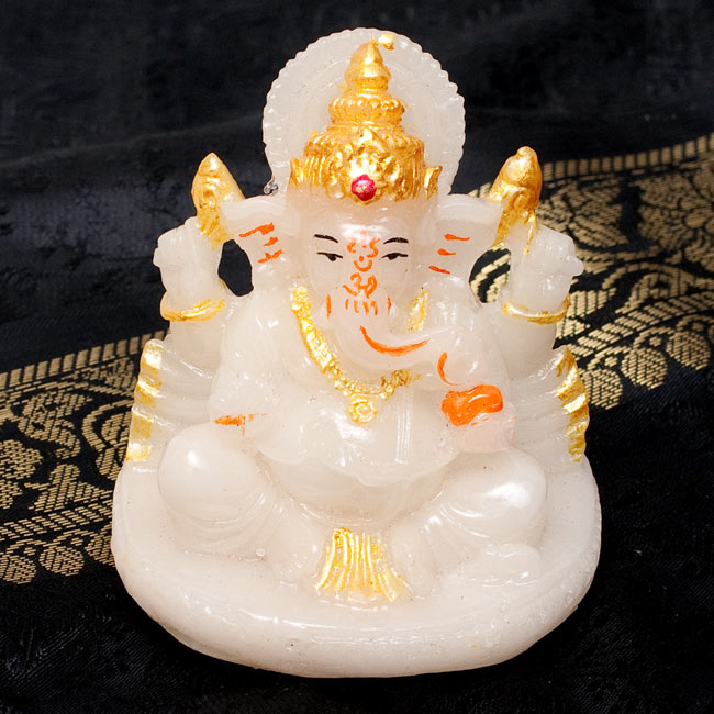 ガネーシャ　蓄光　置物　レア 暗闇で光る! 蓄光神様ガネーシャ[約7cm] の通販 - TIRAKITA.COM