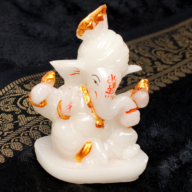 ガネーシャ 蓄光 置物 レア 暗闇で光る! 蓄光神様ガネーシャ[約7.8cm