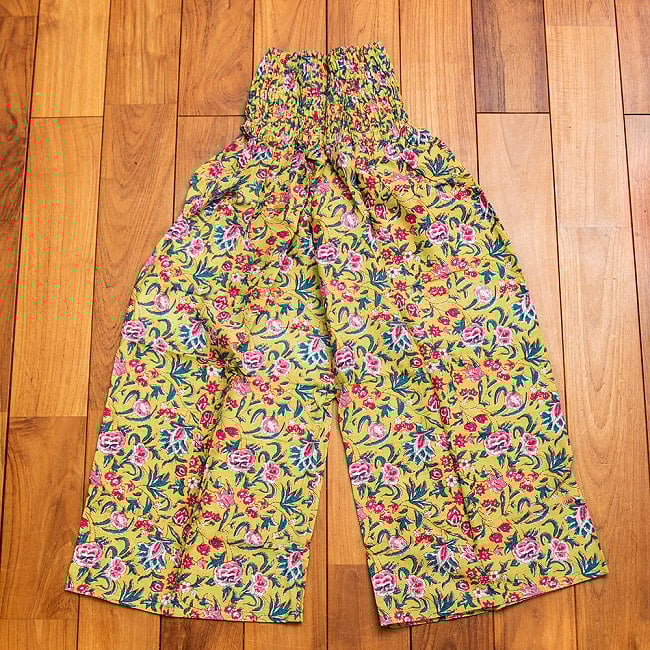 ローライズのカラフルプリントのワイドパンツの選択用写真