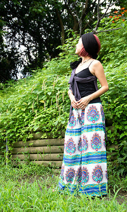 エスニックな伝統柄が個性的 コットンワイドパンツ - サブ2