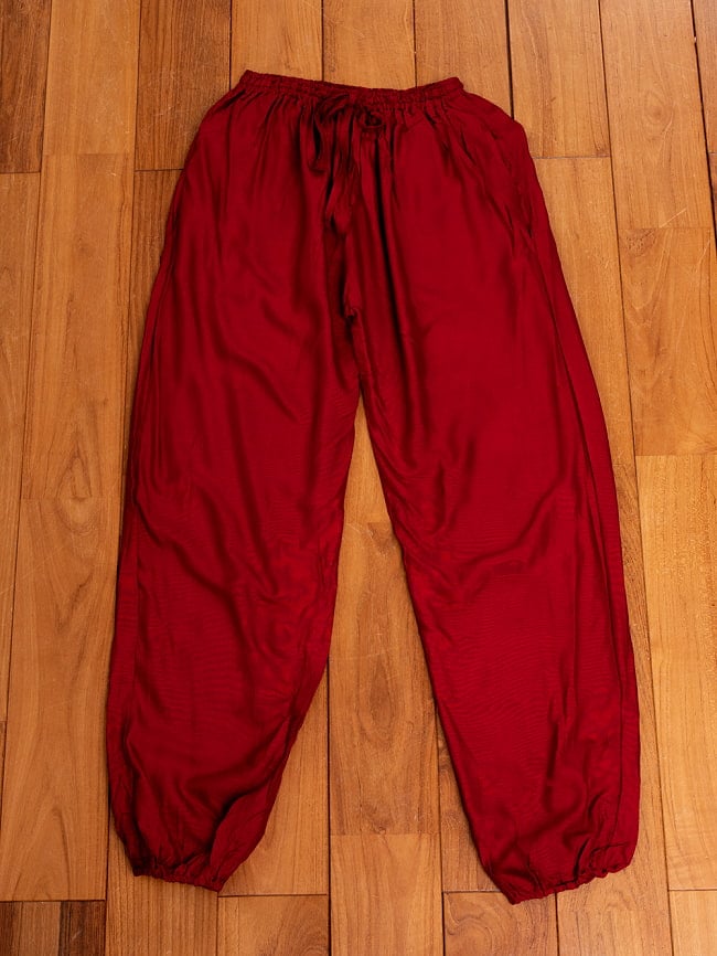 柔らかい素材が気持ち良い シンプルレーヨンパンツの選択用写真