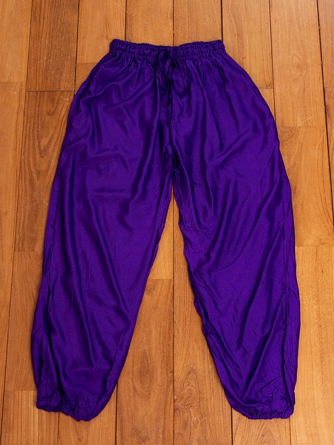 柔らかい素材が気持ち良い シンプルレーヨンパンツの選択用写真