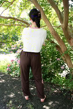 柔らかい素材が気持ち良い シンプルレーヨンパンツ - サブ4