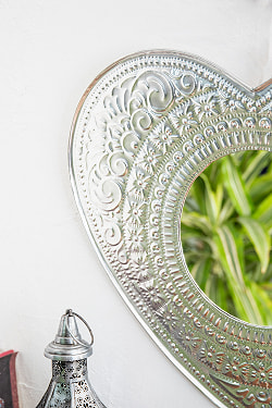 バリのアルミエンボス細工 ハートミラー - Lサイズ 幅約：48.5cm - サブ4