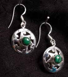 マラカイトのピアスの商品写真