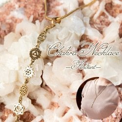 ゴールドカラーのシンプルデザイン　チャクラネックレス　ペンダント
