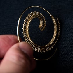 ペイズリー風ラウンドピアス - サブ3