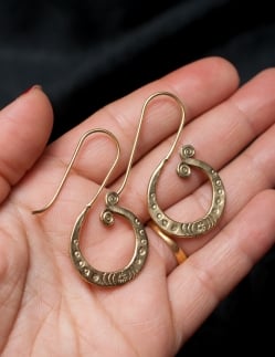 インドのトラディショナル・ピアス - サブ4