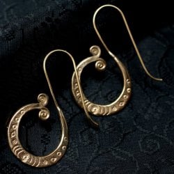 インドのトラディショナル・ピアス