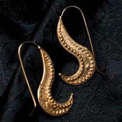 インドのトラディショナル・ピアス