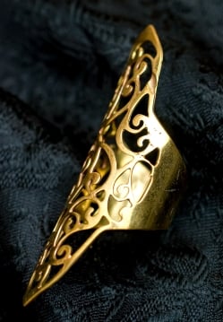 ペイズリー模樣のゴールドロングリング　-長さ約5.5cm - サブ3