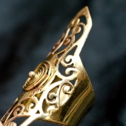 ペイズリー模樣のぐるぐるゴールドロングリング　-長さ約5.5cm - サブ3