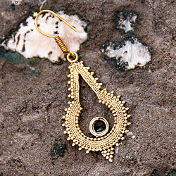 パワーストーンの艶めきゴールドピアス - サブ5