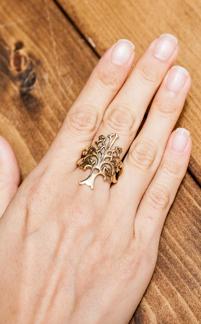 生命の樹のゴールドリング 5 - とても可愛らしい指輪です