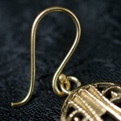 インド伝統模樣のゴールデンピアス - ハムサ - サブ3