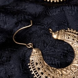 インドのトラディショナル・ピアス - サブ4