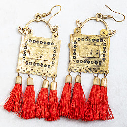 スクエアフォルムのタッセルピアス - サブ3