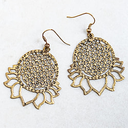 フラワー オブライフとロータスのピアス - サブ2