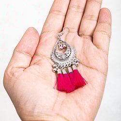 ボールチャームとタッセルのドロップフォルムピアス - サブ5