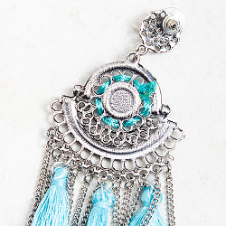 タッセルとチェーンの ハーフラウンドピアス - サブ3