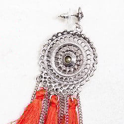 タッセルとチェーンのラウンドフォルムピアス - サブ3