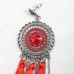 タッセルとチェーンのラウンドフォルムピアス - サブ4