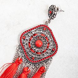 タッセルとチェーンのスクエアフォルムピアス - サブ4