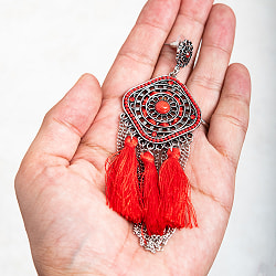 タッセルとチェーンのスクエアフォルムピアス - サブ5