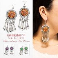 花模様刺繍細工のシルバーピアス