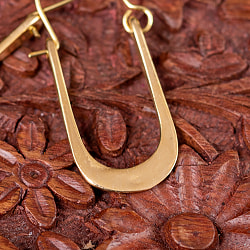 インドのゴールデン　トラディショナル・ピアス　U字形 - サブ2