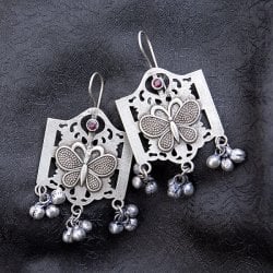 【全4色】シルバーメタルピアス　バタフライ